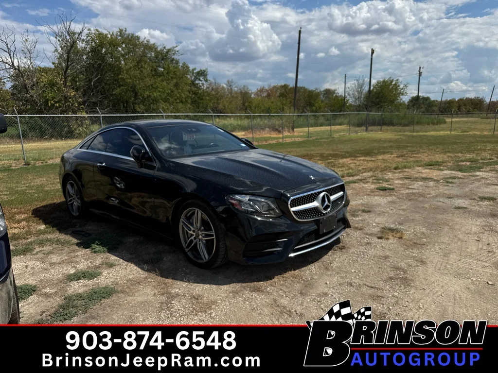 Used 2018 Obsidian Black Metallic Mercedes-Benz E400 image 3