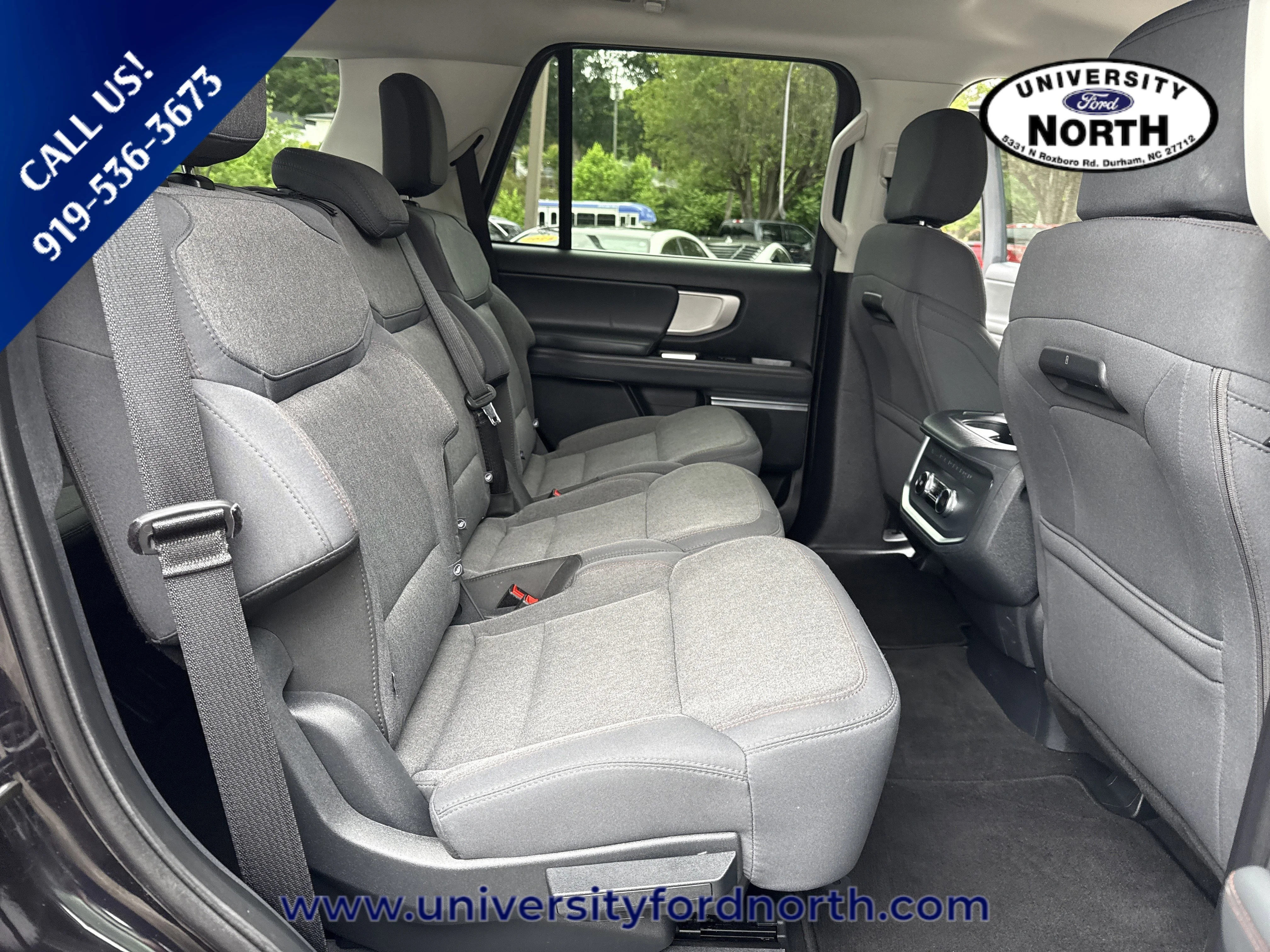 Used 2025 Agate Black Metallic Ford Active image 37