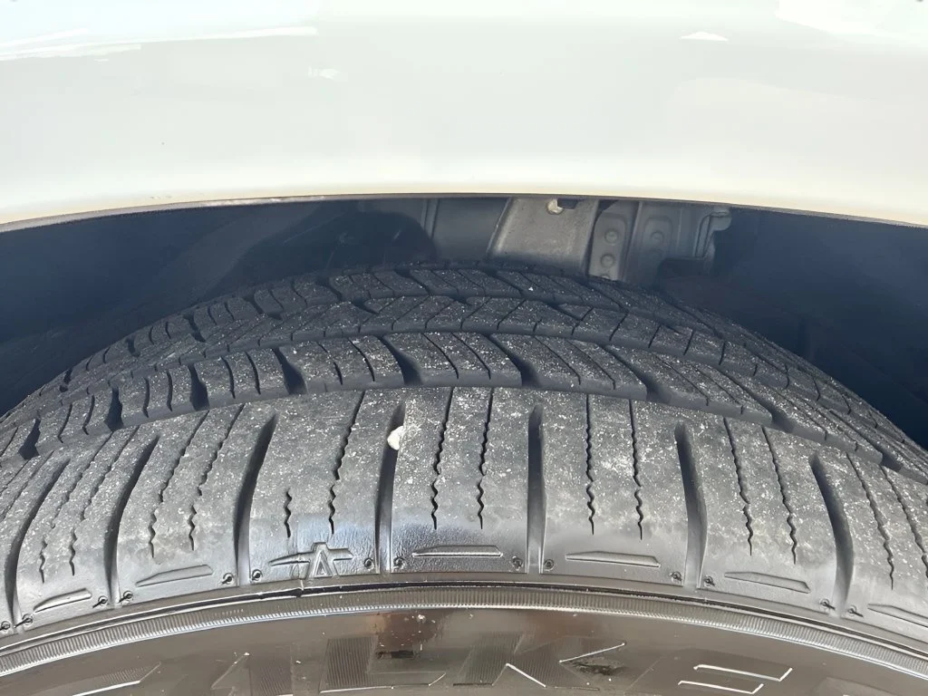 Used 2019  Volvo Momentum image 35
