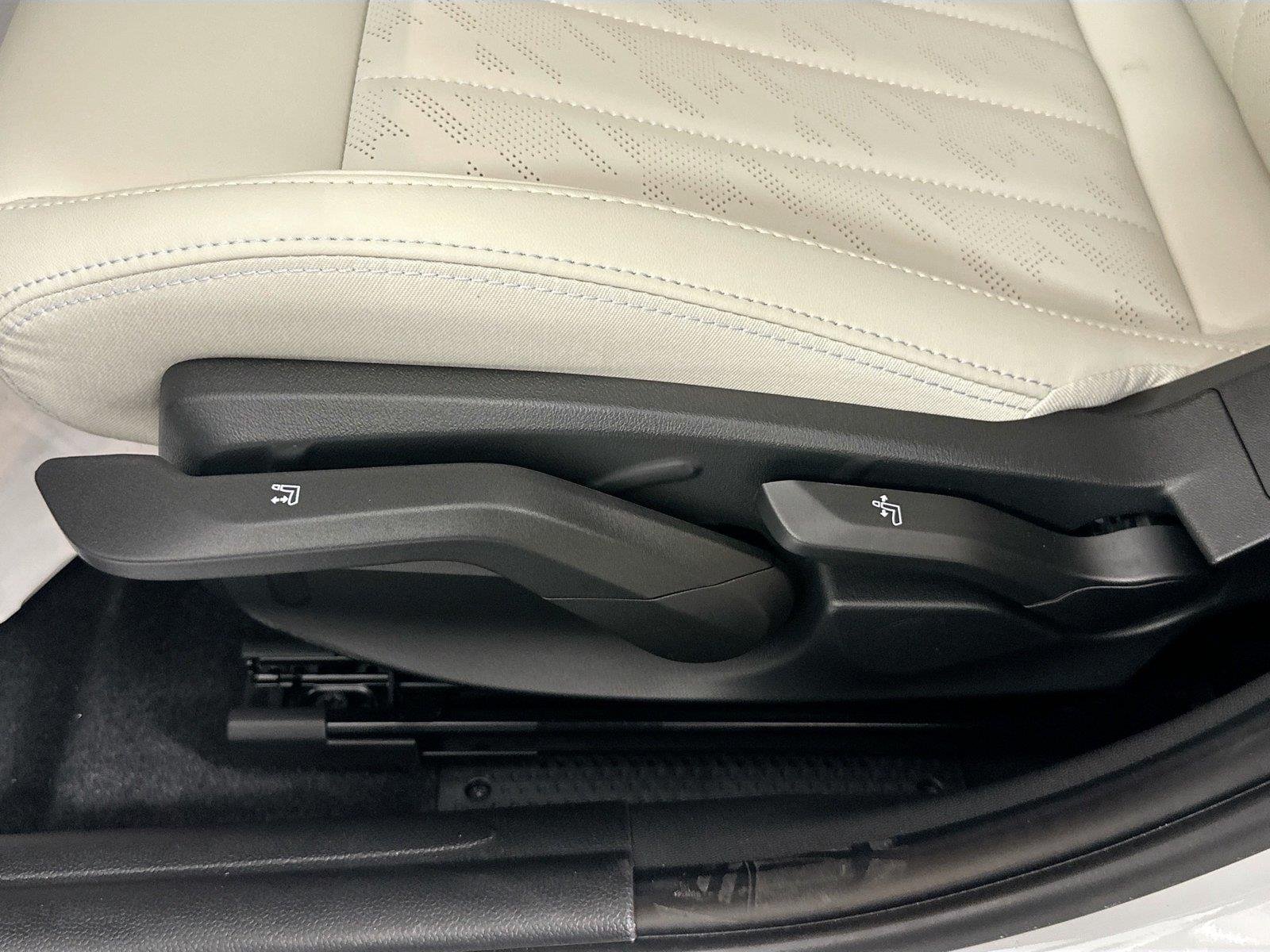 2026 MINI Hardtop 4 Door S - Photo 18