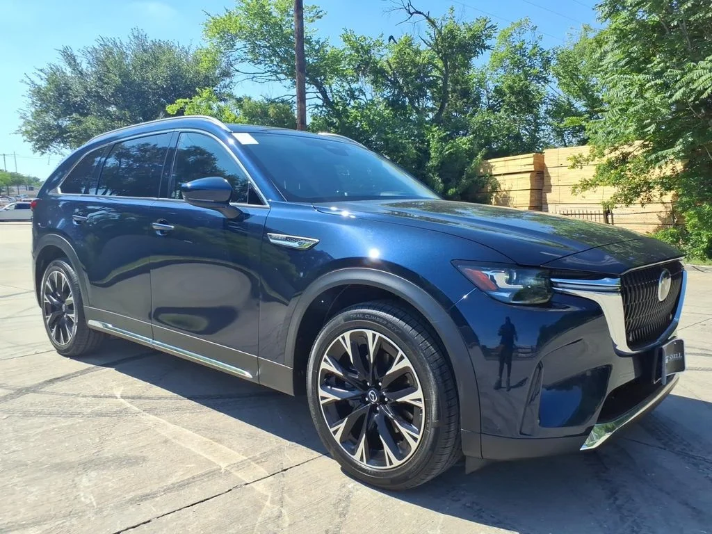 2024 Mazda CX-90 PHEV Premium Package's photo