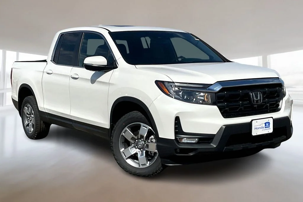 New 2026 Platinum White Pearl Honda RTL image 2