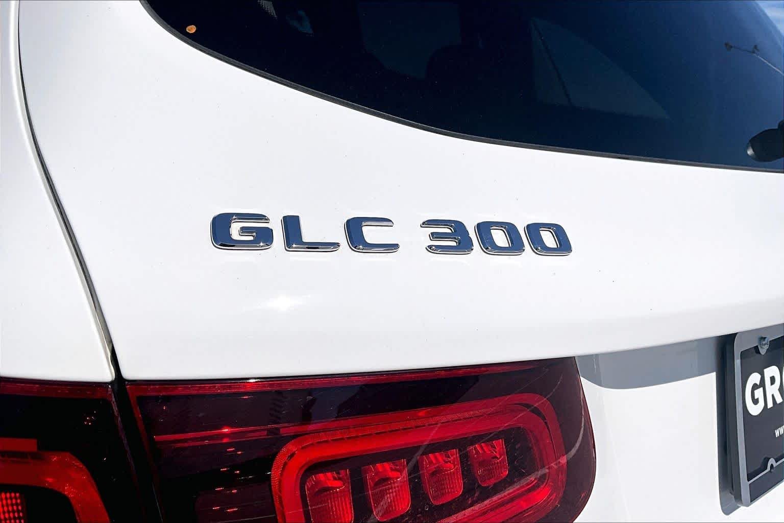 Used 2021 Polar White Mercedes-Benz GLC 300 image 10