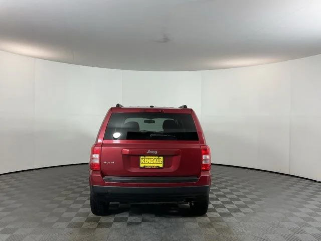 Used 2012 Red Jeep Sport image 6