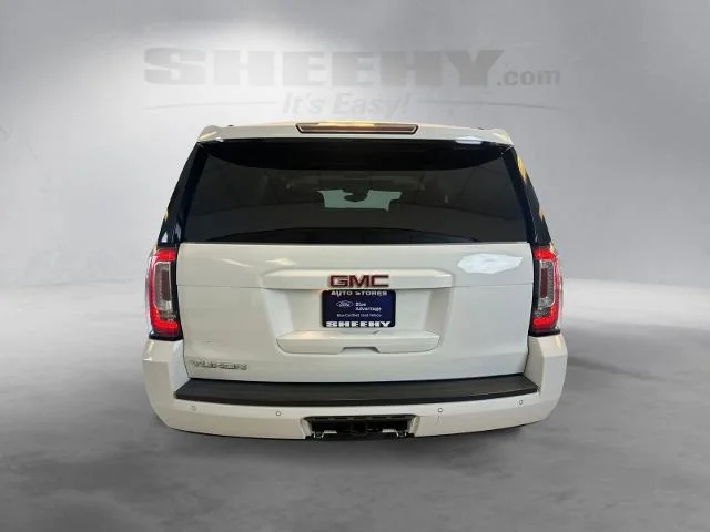 Used 2020 Summit White GMC  image 14