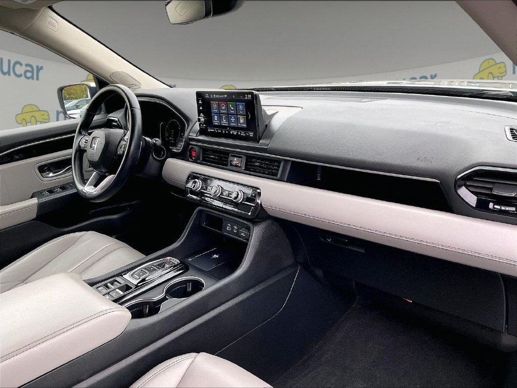 Used 2024 Lunar Silver Metallic Honda Touring image 14
