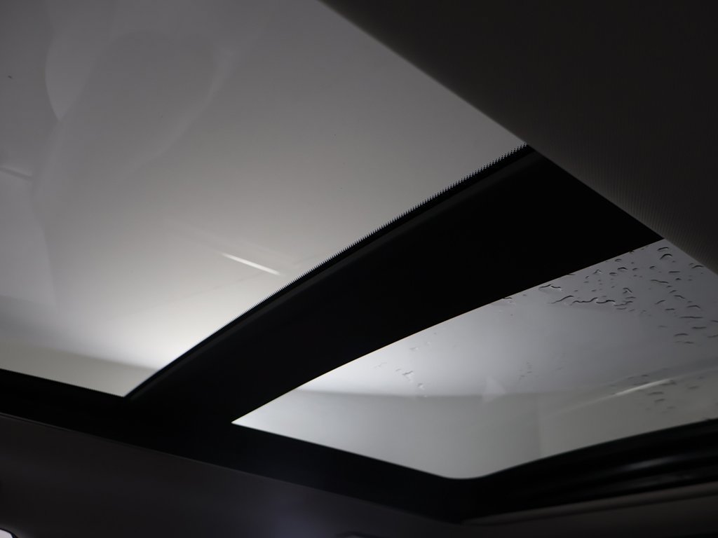 Used 2025 Black Mitsubishi SEL image 23
