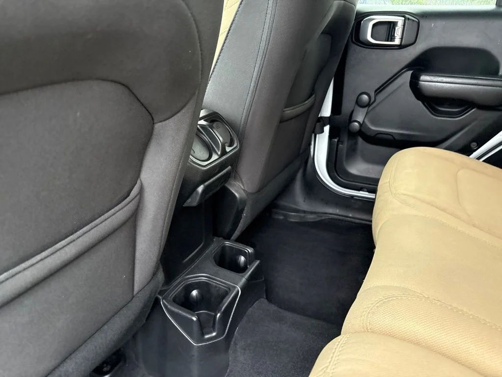 Used 2019 White Jeep Unlimited Sport image 24
