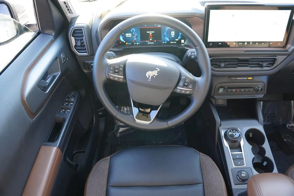 Used 2025 Gray Ford Outer Banks image 19