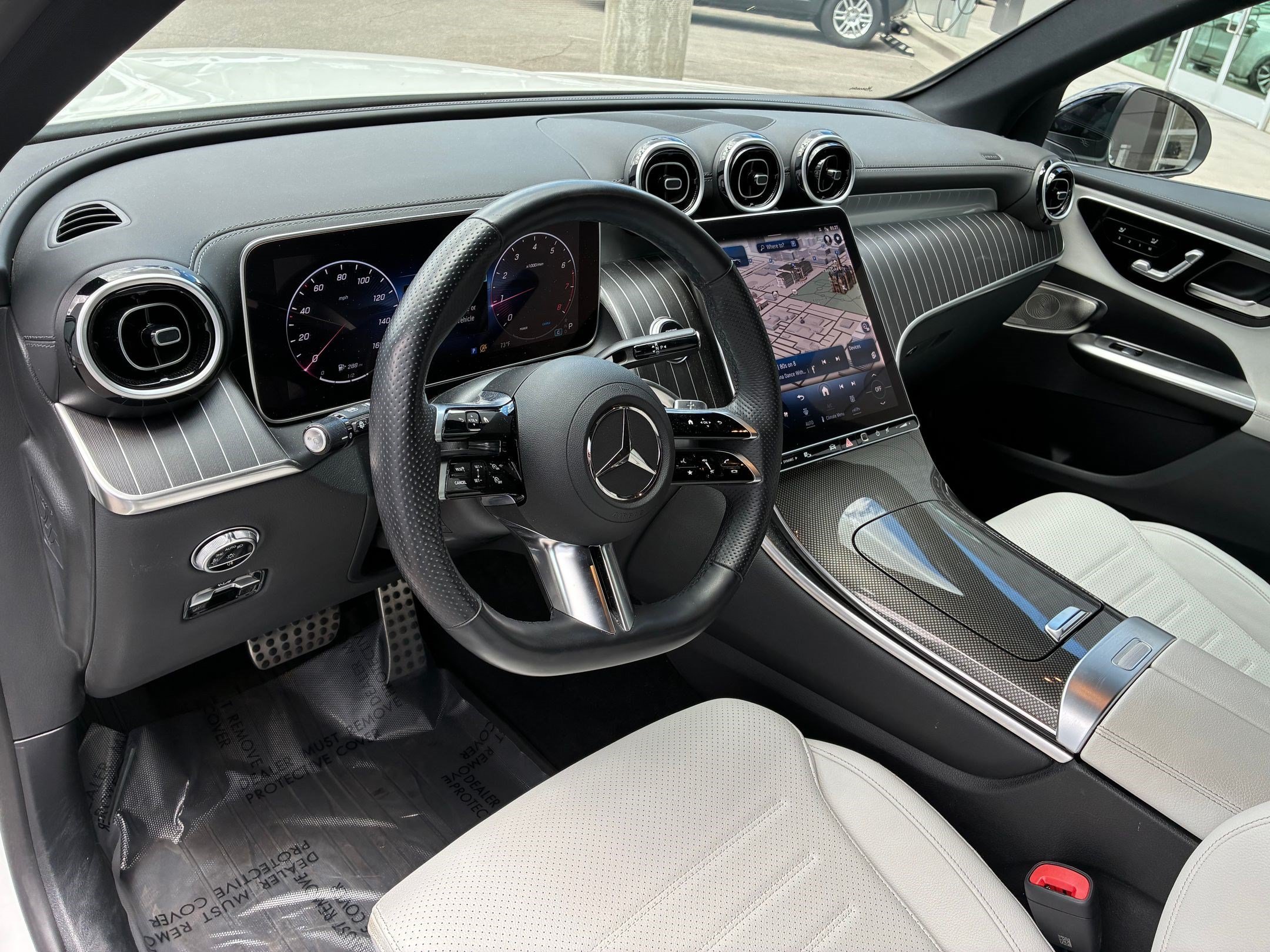 Used 2023 Polar White Mercedes-Benz GLC 300 image 14