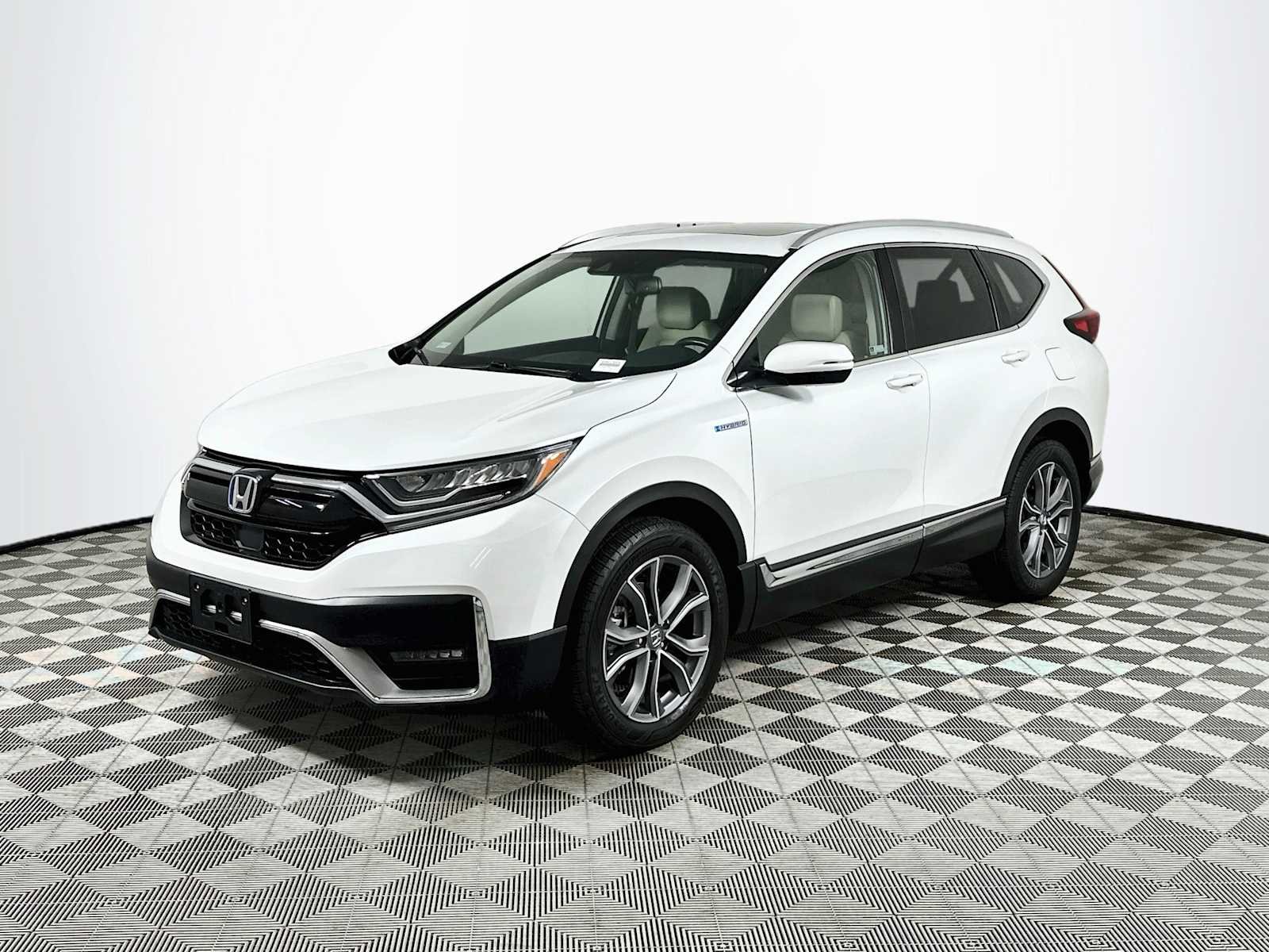 Used 2021 Platinum White Pearl Honda Touring image 3