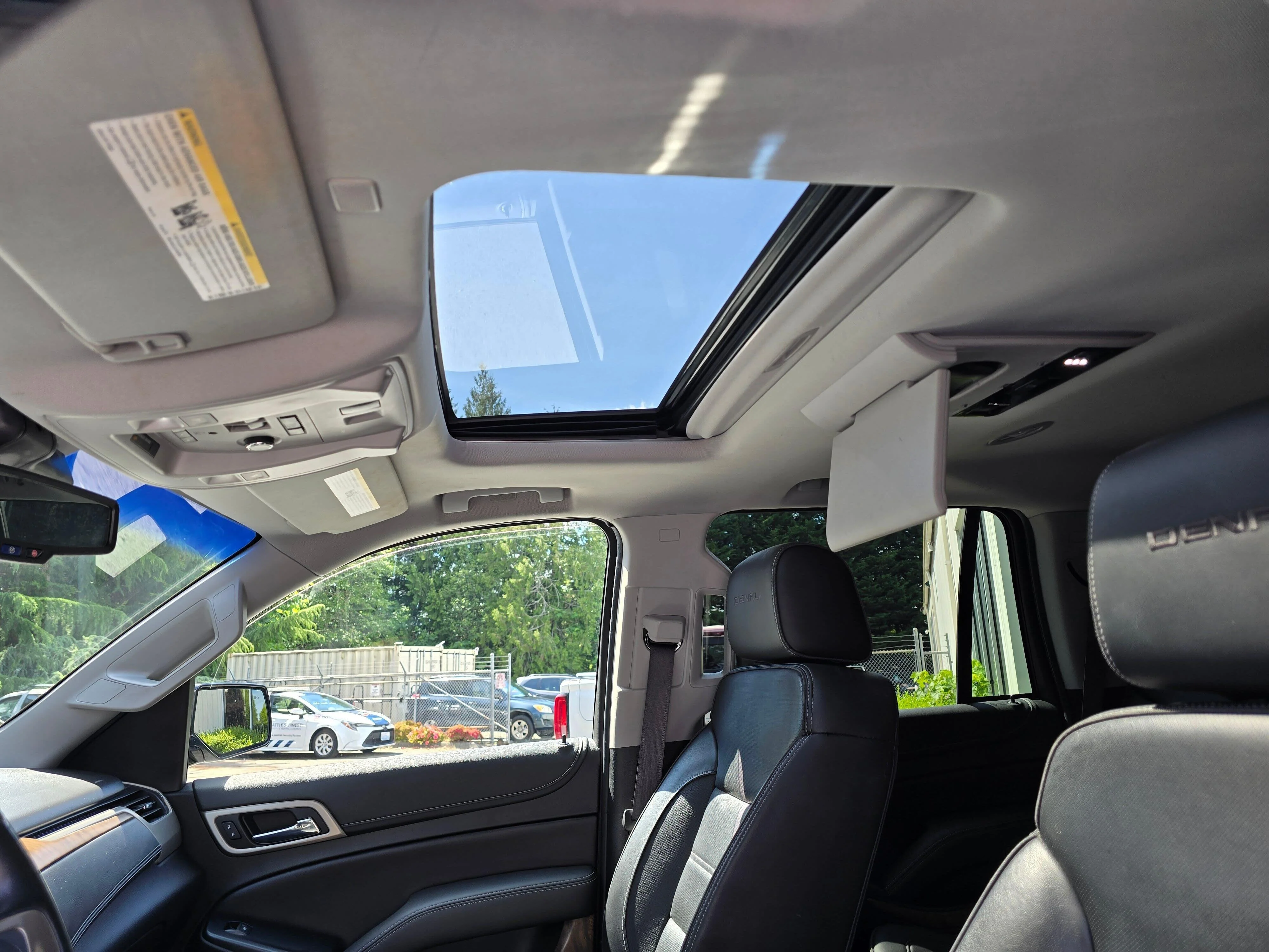 Used 2019 Sky GMC Denali image 15