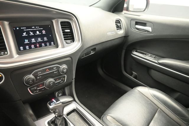 Used 2021 Red Dodge SXT image 29