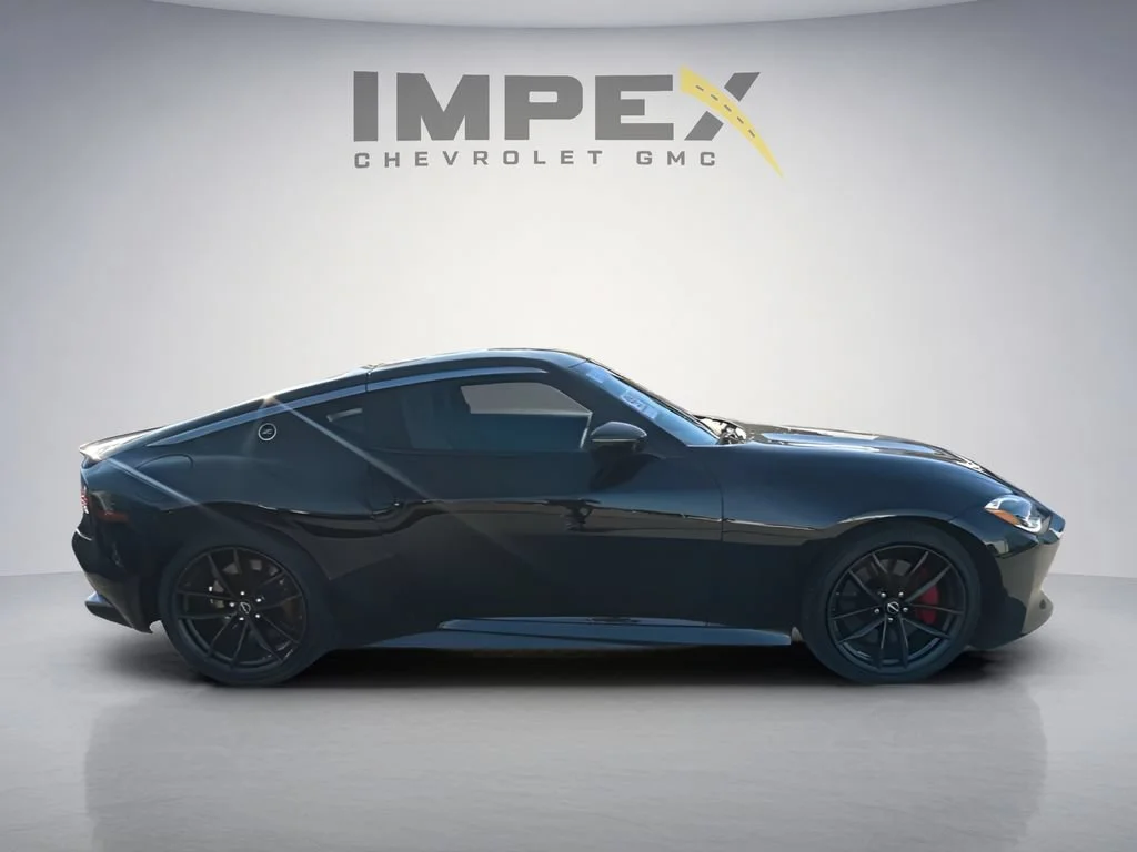 Used 2024 Black Nissan Performance image 7