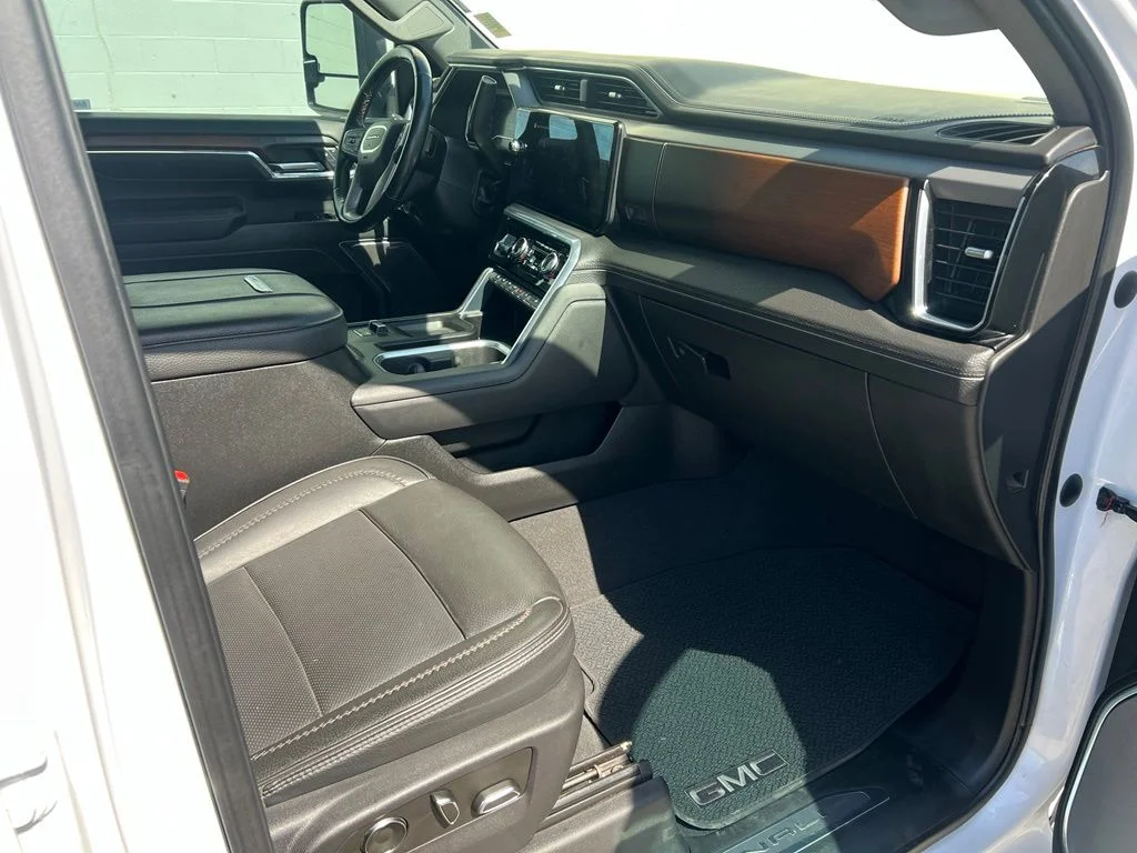 Used 2024 White Frost Tri-Coat GMC Denali image 22