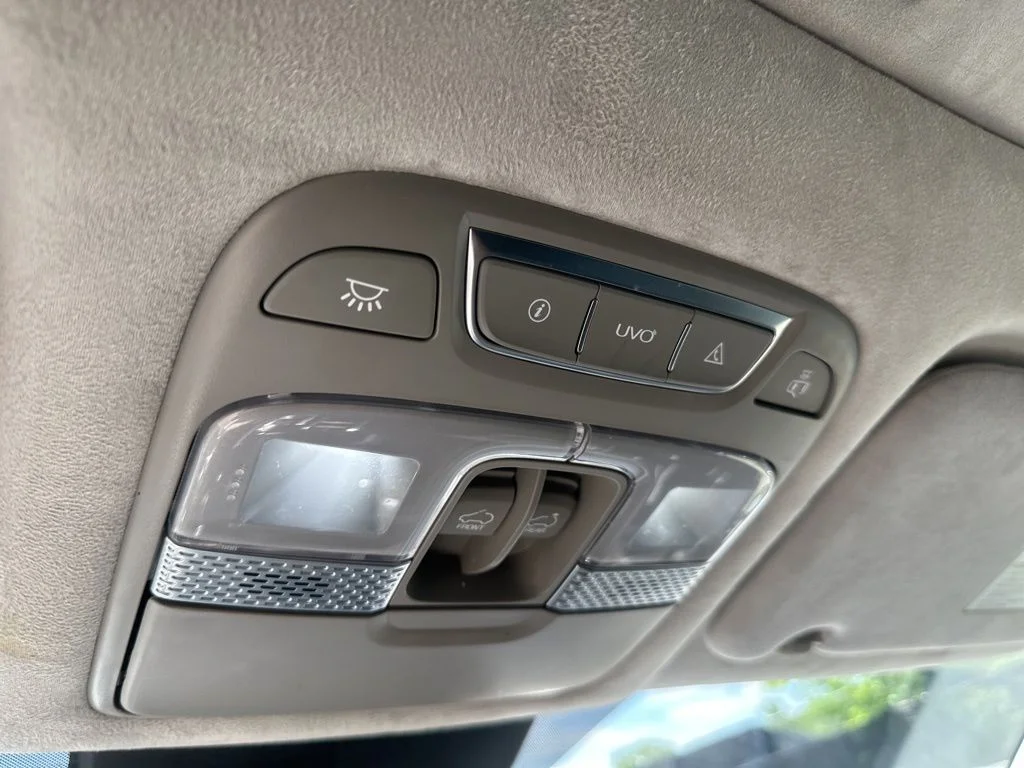 Used 2022 White Kia SX image 20