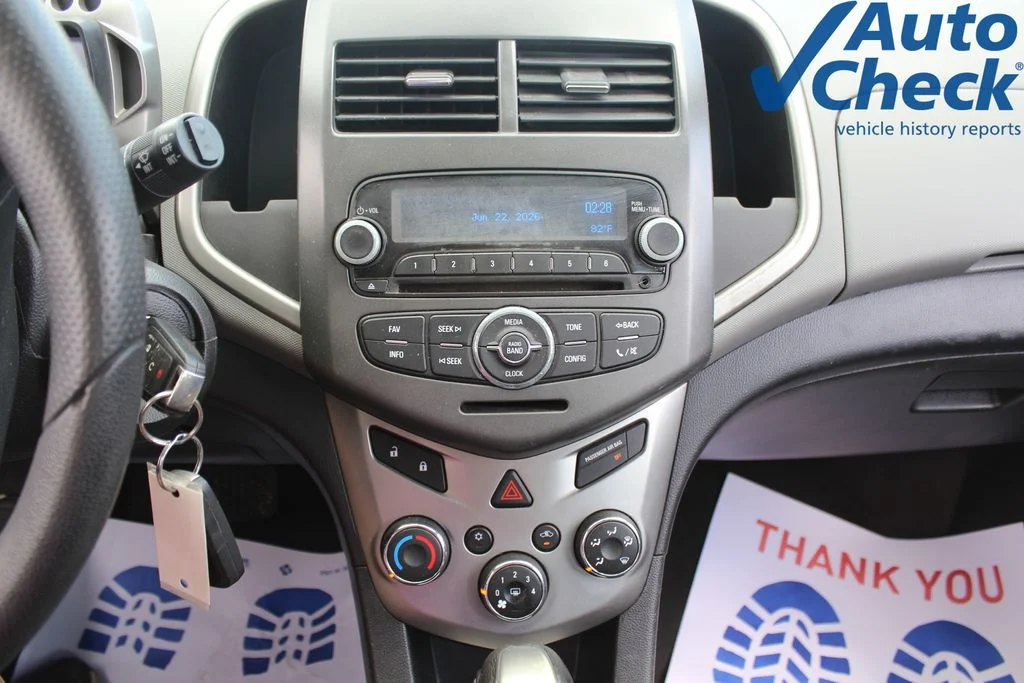 Used 2014 Blue Chevrolet LT image 13