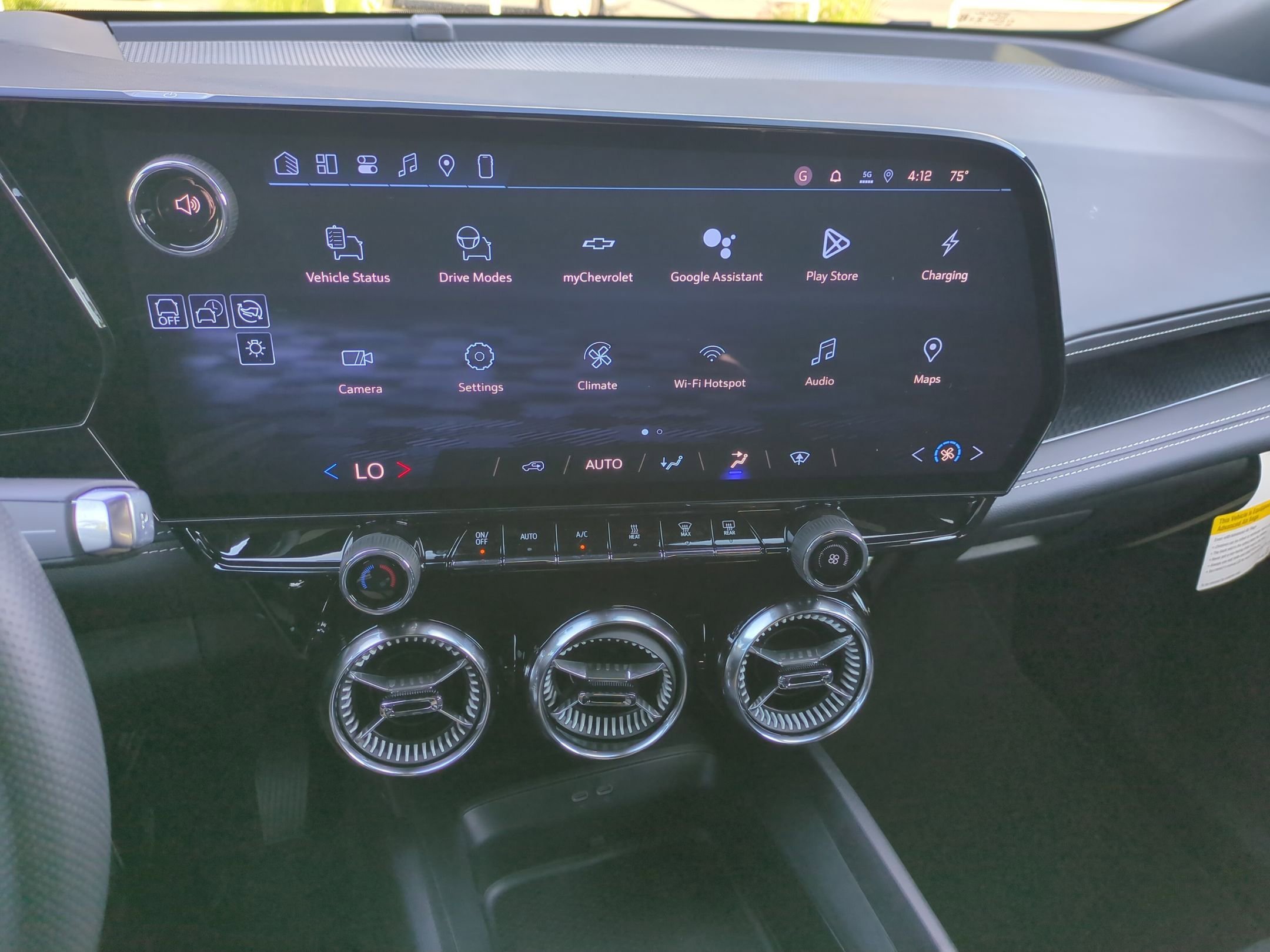 New 2026 Summit White Chevrolet LT image 18