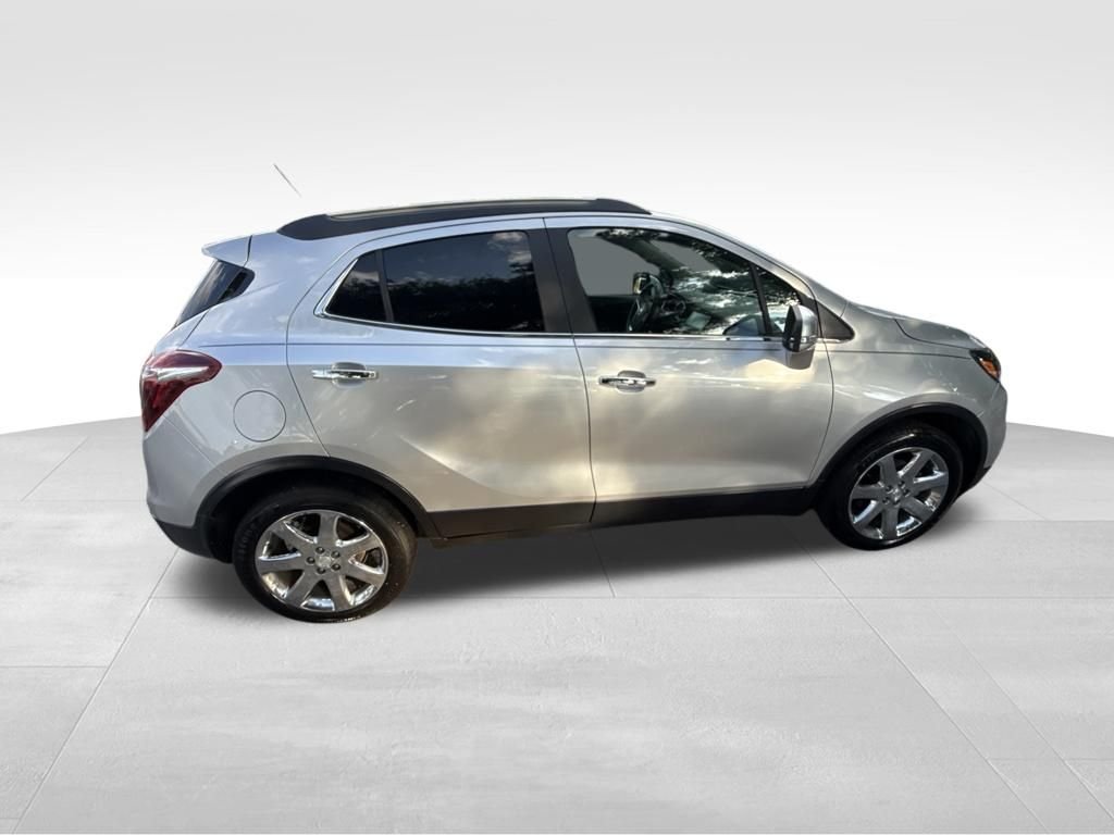 Used 2017 Silver Buick Essence image 7