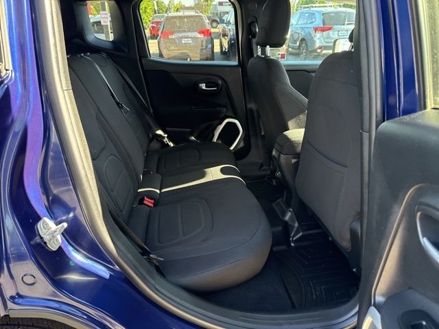 Used 2018 Blue Jeep Latitude image 17
