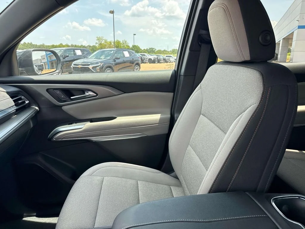 Used 2026 Gray Chevrolet LT image 22
