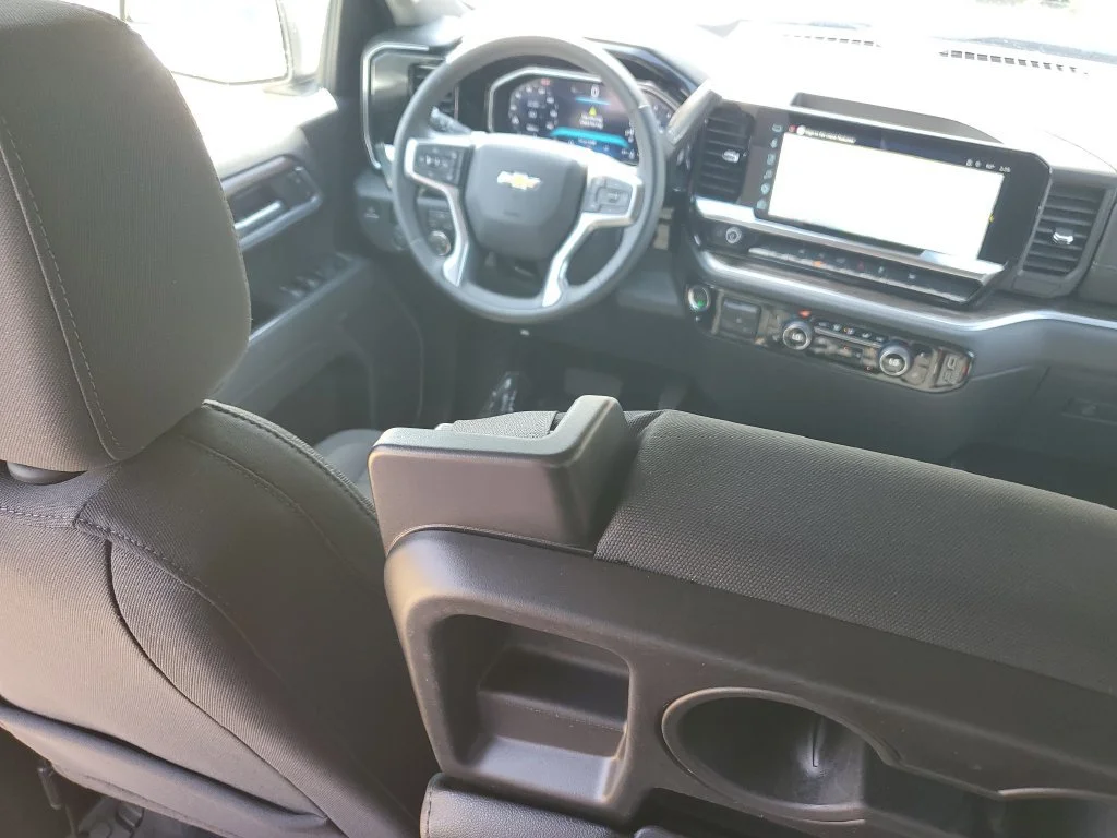 Used 2026 Summit White Chevrolet LT image 12