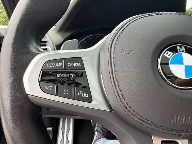 Used 2023 Carbon Black Metallic BMW xDrive30i image 23