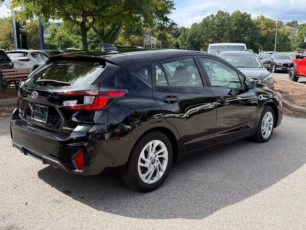 Used 2024 Crystal Black Silica Subaru Base image 10