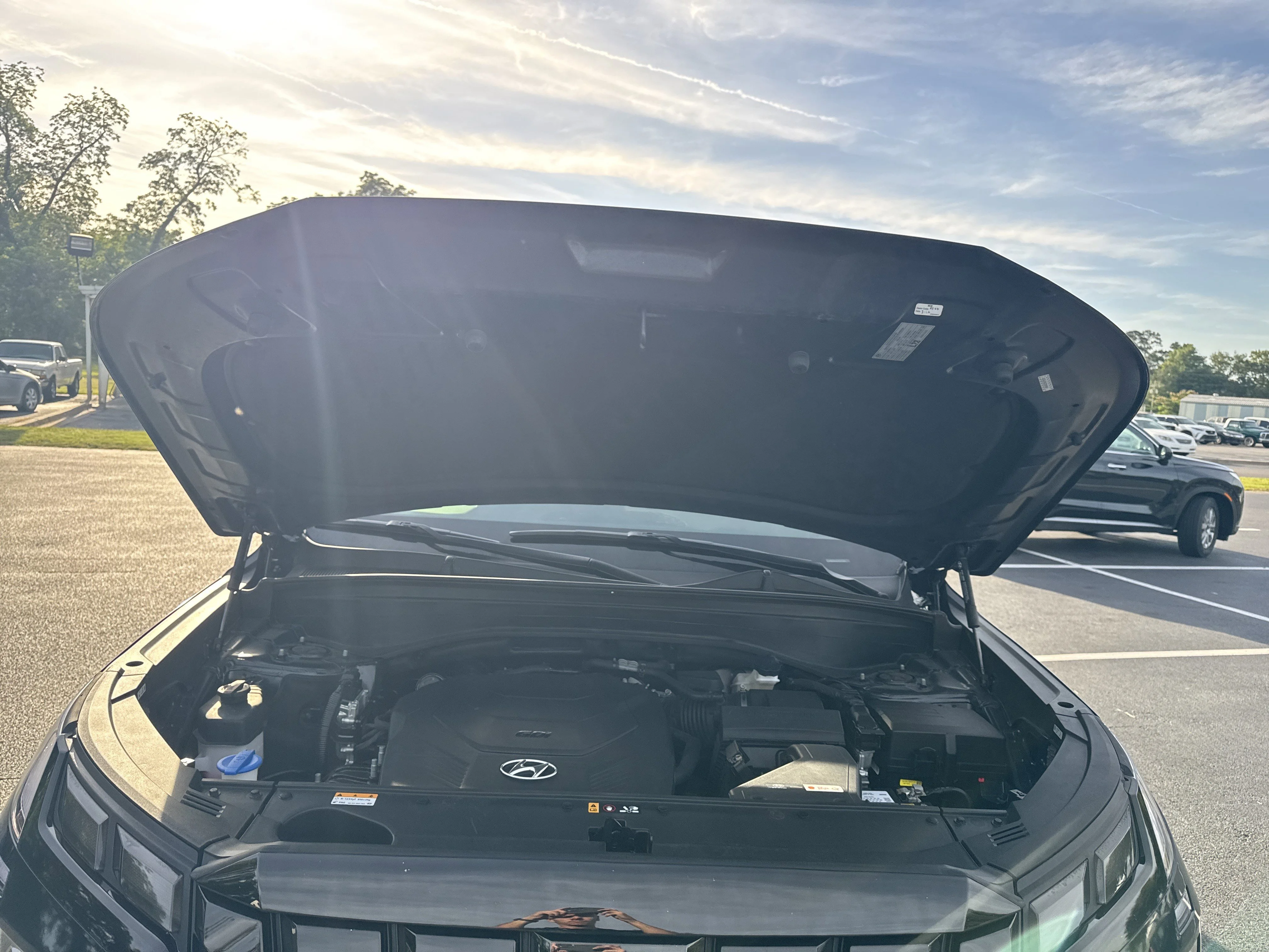 Used 2023 Moonlight Cloud Hyundai SEL image 42