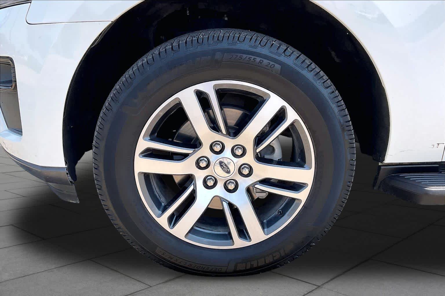 Used 2024 Star White Metallic Tri-Coat Ford XLT image 10