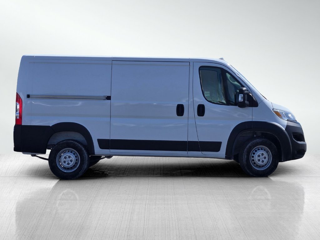 Used 2025 White Ram Low Roof image 3