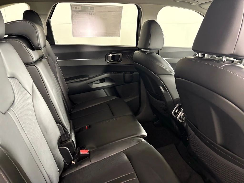 2026 Kia Sorento S - Photo 17