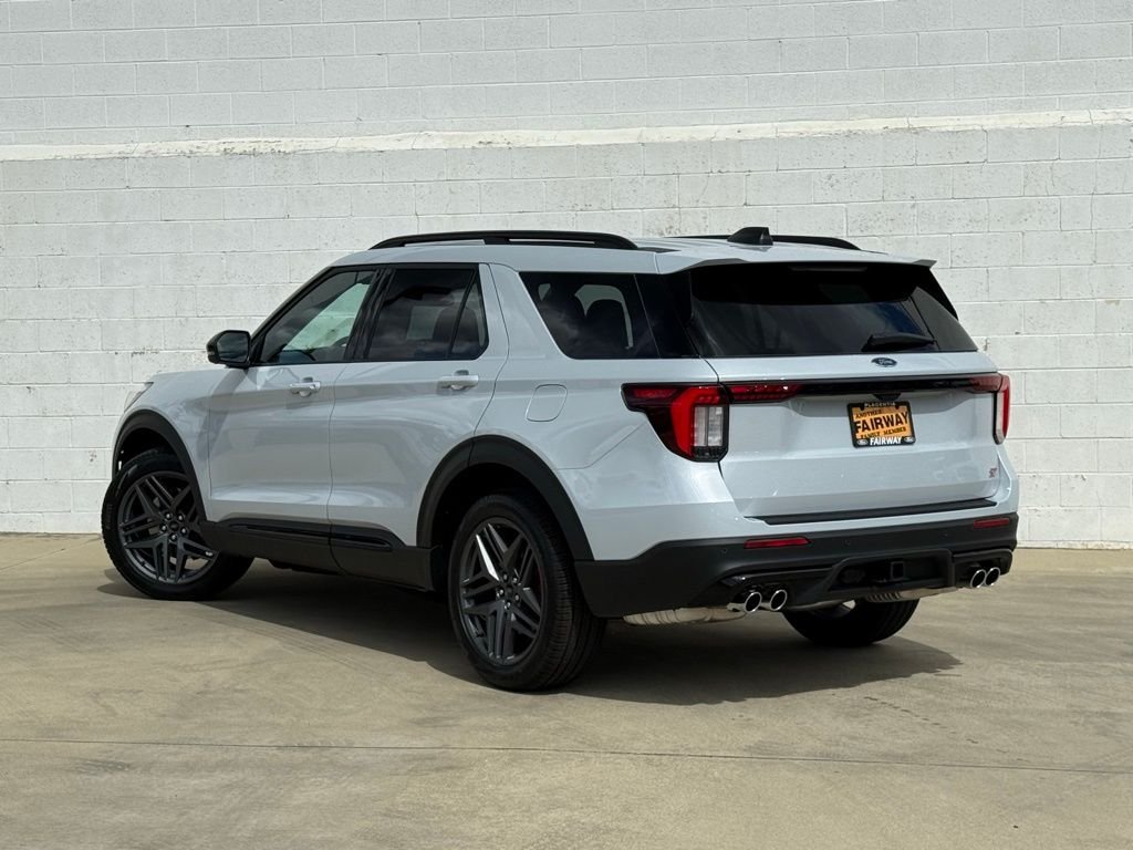 New 2026 Space White Metallic Ford ST image 3