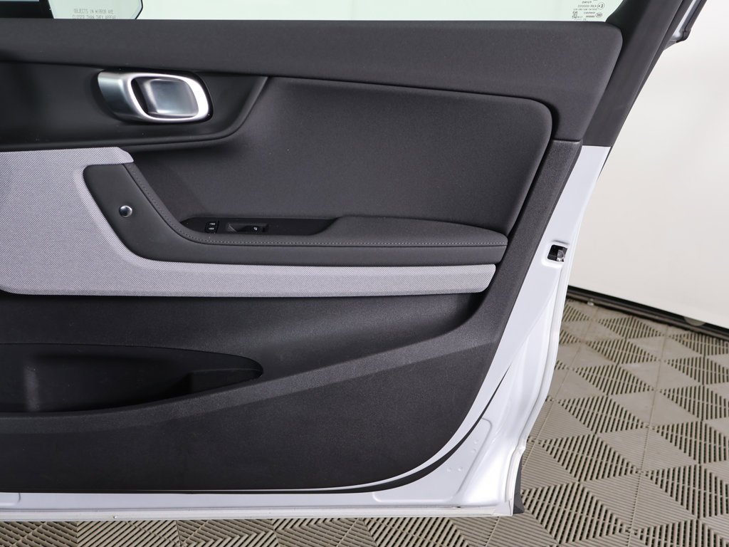 Used 2024 Gray Polestar Long Range Dual Motor image 23