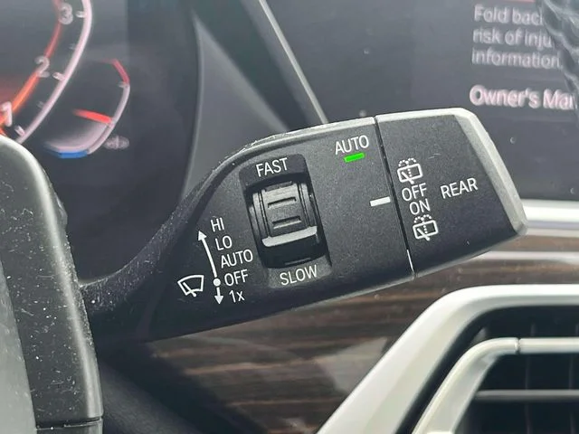 Used 2019 Gray BMW xDrive50i image 31