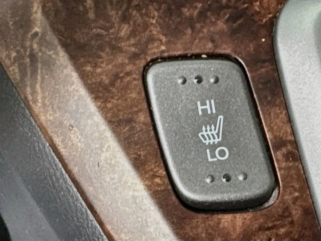 Used 2007 Silver Honda EX-L image 22