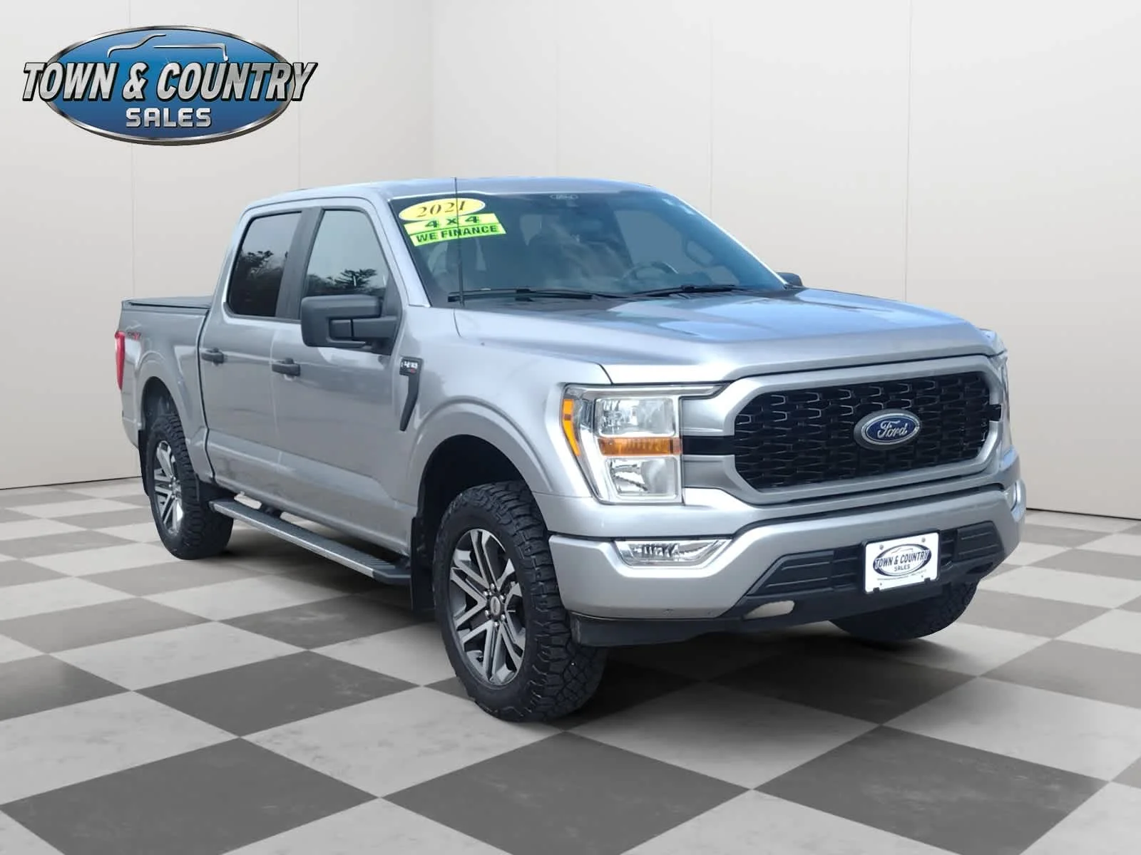 2021 Ford F-150 XL 4x4 SuperCrew 5-1/2 Box's photo