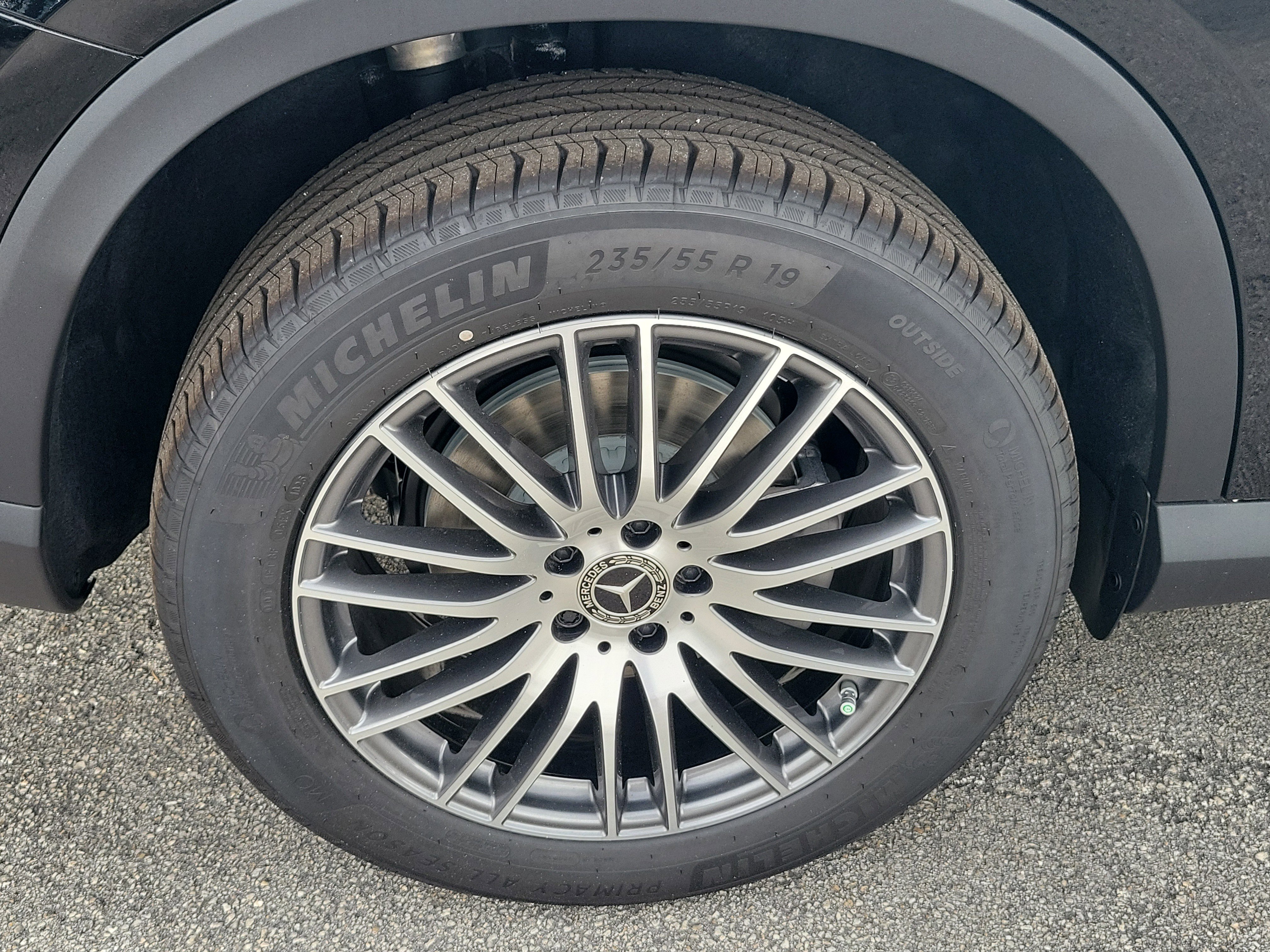 New 2026 Black Mercedes-Benz GLC 300 image 35
