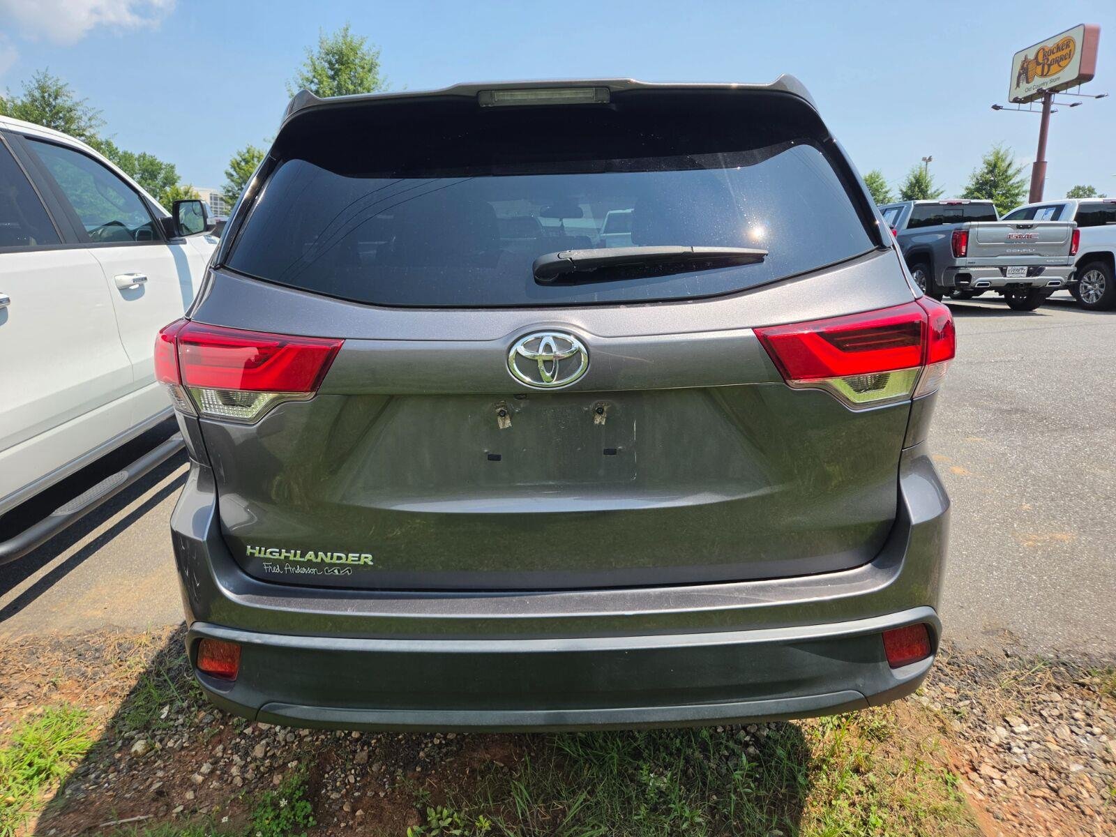 Used 2018 Grey Toyota LE image 6