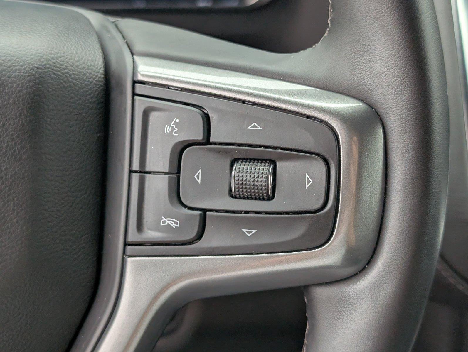 Used 2024 Black Chevrolet Z71 image 29