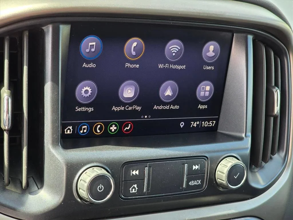 Used 2019 RED HOT Chevrolet 2WD Z71 image 19