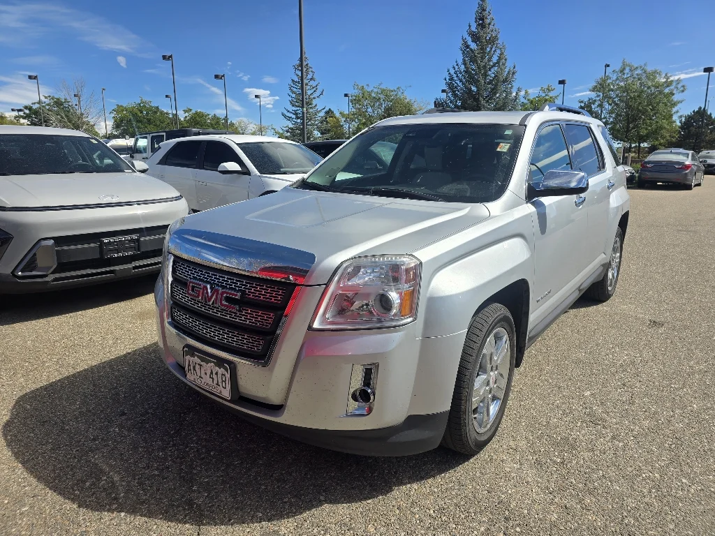 Used 2013 Quicksilver Metallic GMC SLT image 13