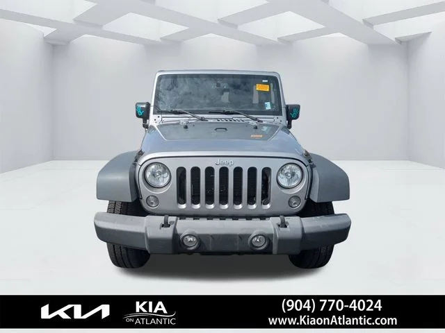 Used 2017 Silver Jeep Unlimited Sport image 8