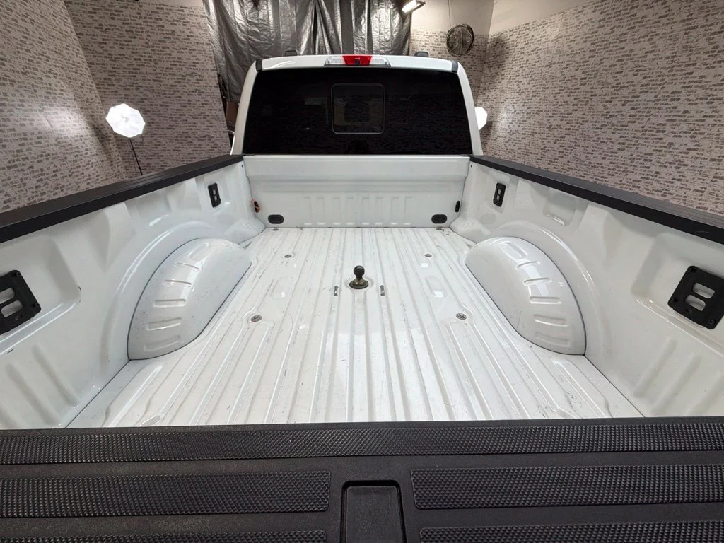 Used 2024 Oxford White Ford Lariat image 12