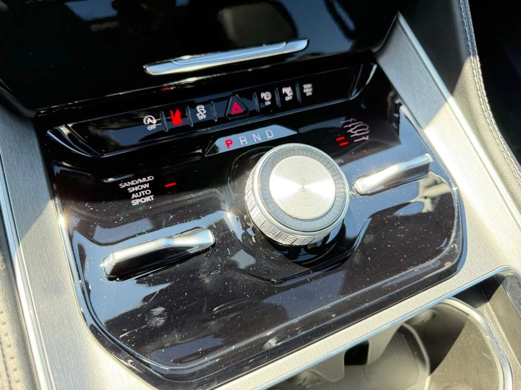 New 2026 High Gloss Black Exterior Paint Jeep Limited Reserve image 49