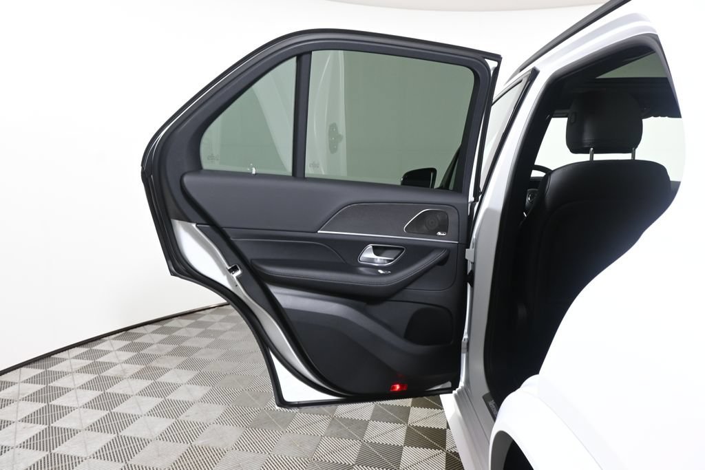 New 2026 MANUFAKTUR Moonlight White Magno Mercedes-Benz GLE 450 image 72