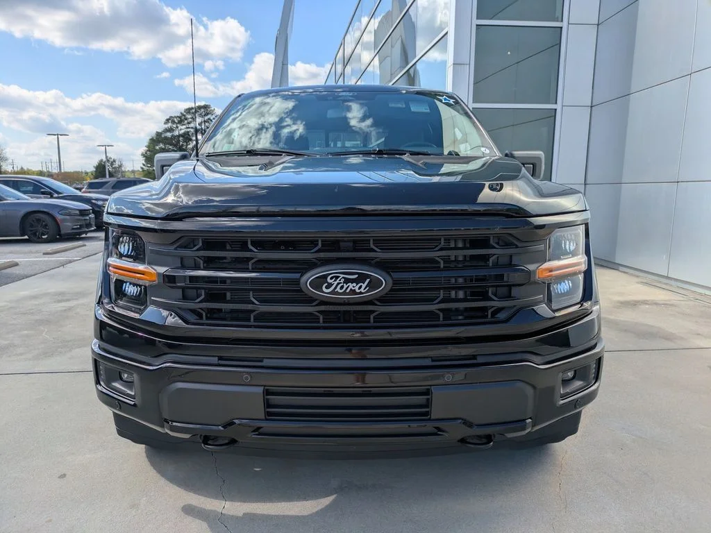New 2026 Agate Black Metallic Ford XLT image 8