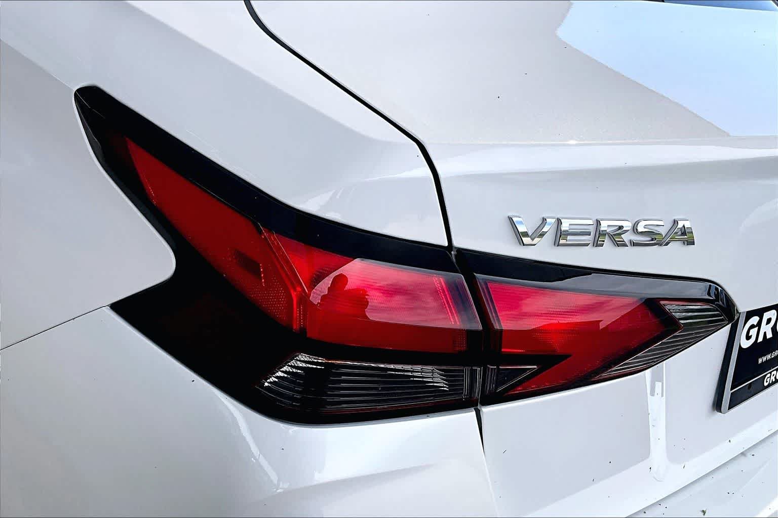 2025 Nissan Versa Sedan SV - Photo 28