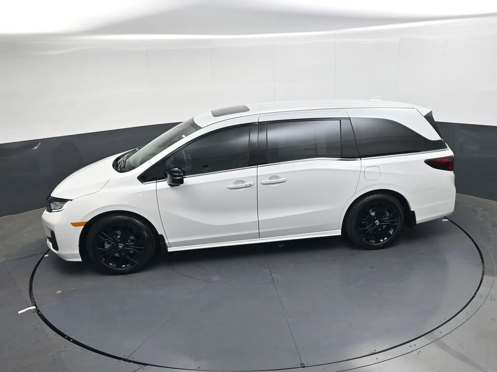 New 2026 Platinum White Pearl Honda Sport-L image 21