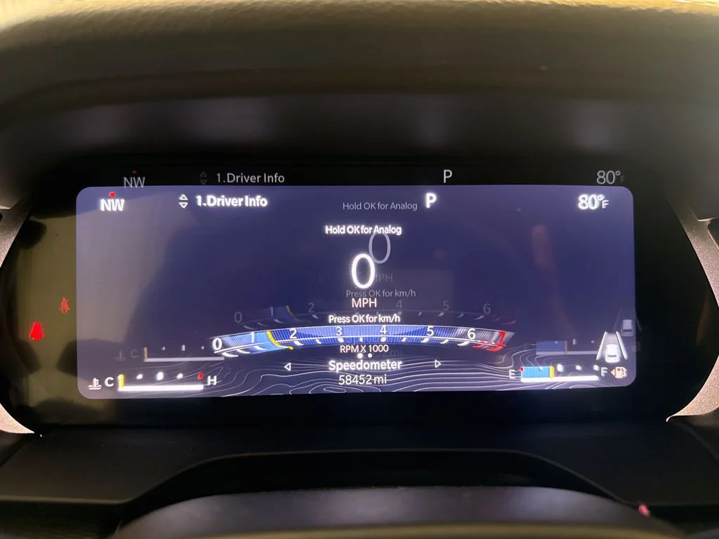 Used 2023 White Jeep Laredo image 17
